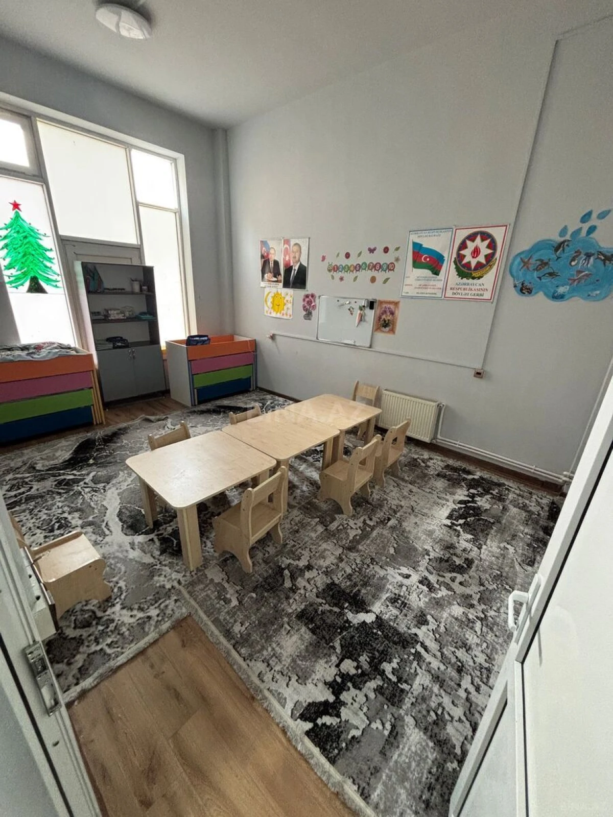 Satılır obyekt 332.1 m²