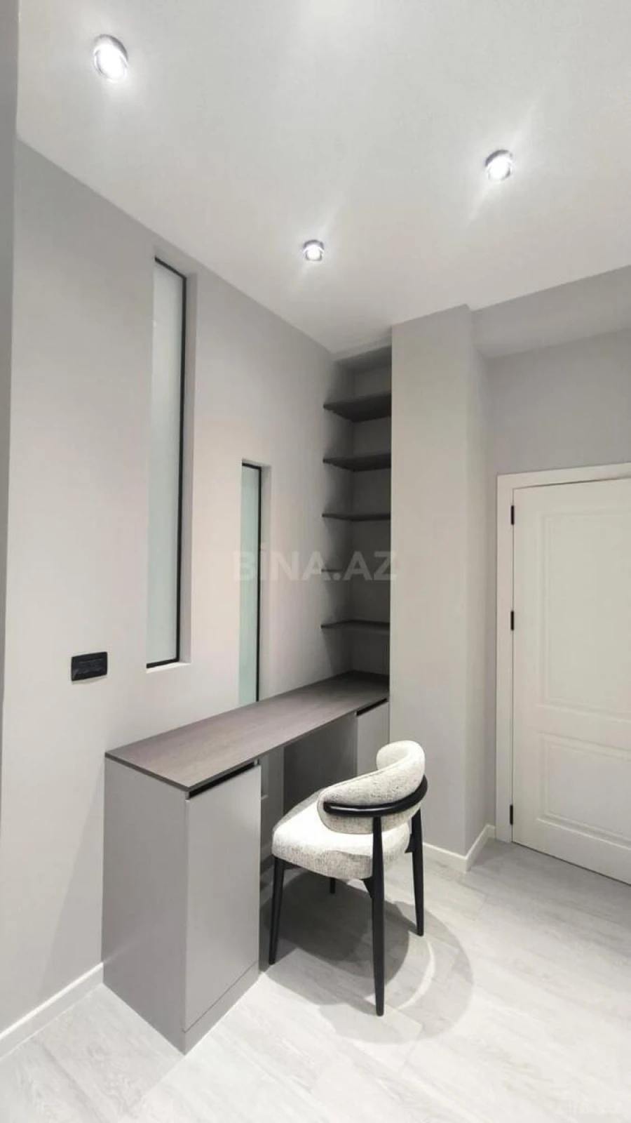 Satılır 3 otaqlı mənzil 92 m²