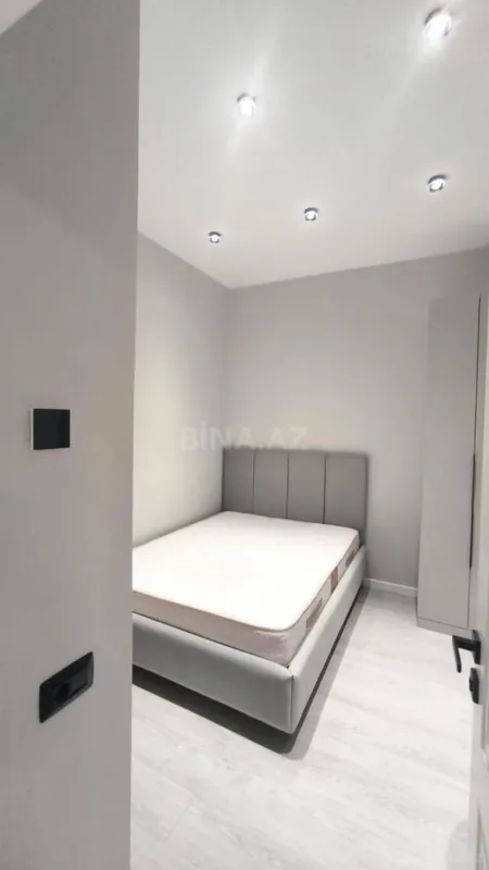 Satılır 3 otaqlı mənzil 92 m²
