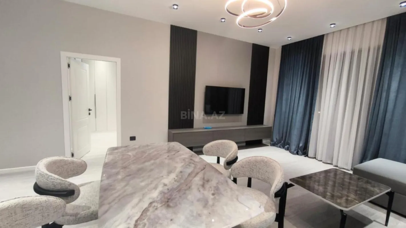 Satılır 3 otaqlı mənzil 92 m²