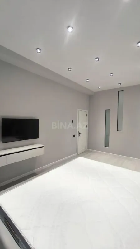 Satılır 3 otaqlı mənzil 92 m²