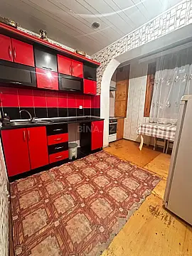 Satılır 4 otaqlı mənzil 110 m²