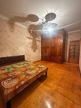 Satılır 4 otaqlı mənzil 110 m²