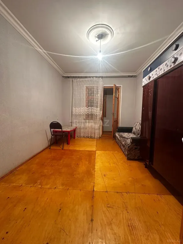 Satılır 4 otaqlı mənzil 110 m²