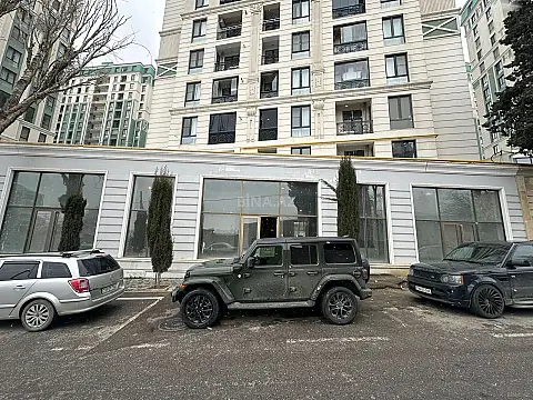 Kirayə verilir obyekt 715 m²