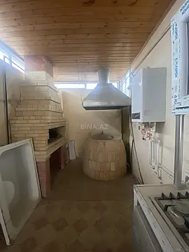 Satılır 13 otaqlı həyət evi 580 m²