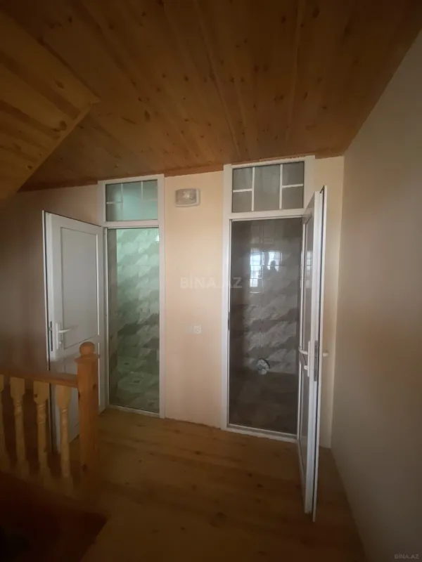 Satılır 13 otaqlı həyət evi 580 m²