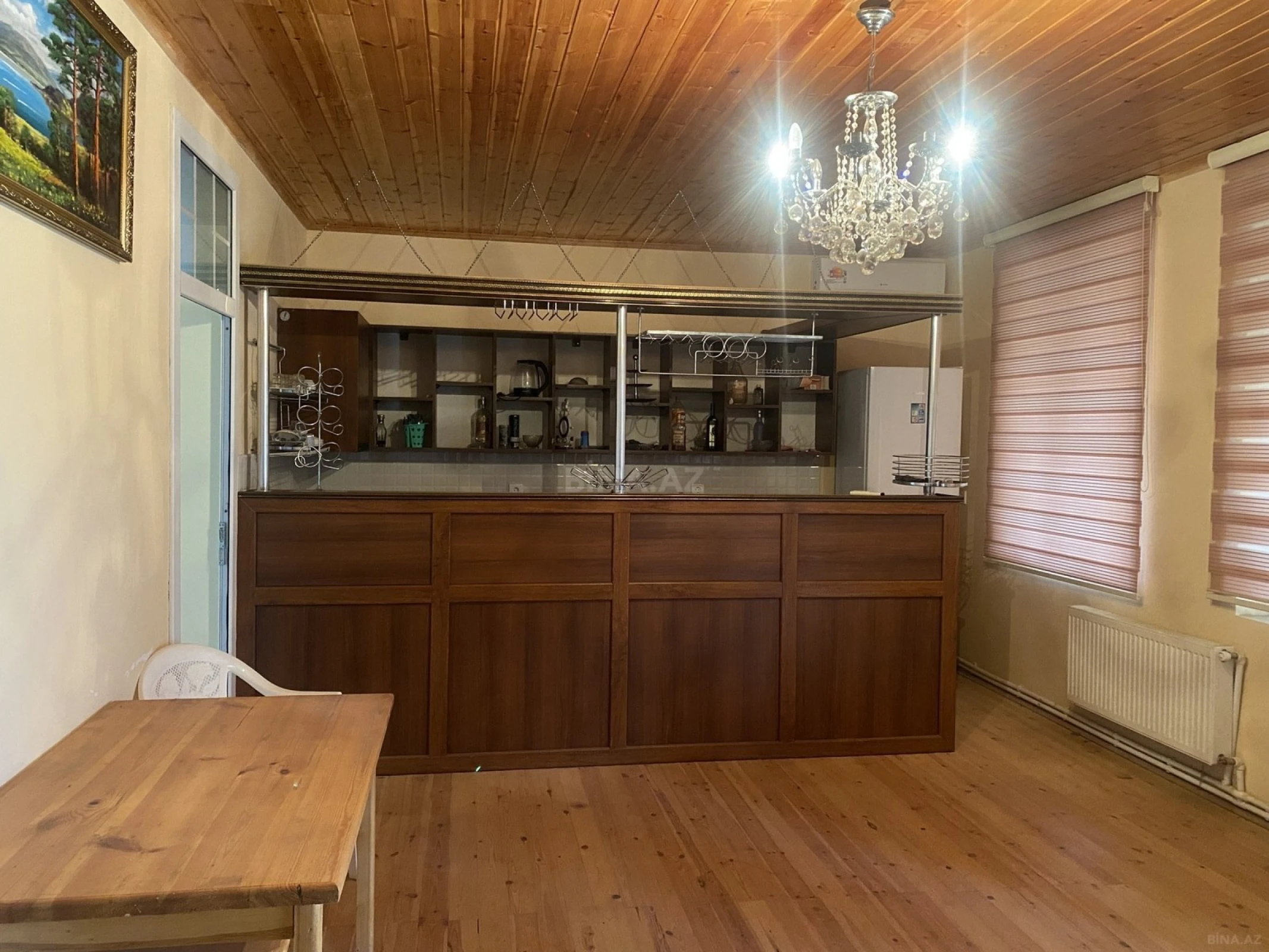 Satılır 13 otaqlı həyət evi 580 m²