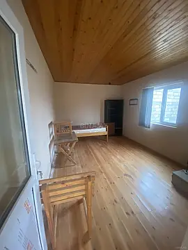 Satılır 13 otaqlı həyət evi 580 m²