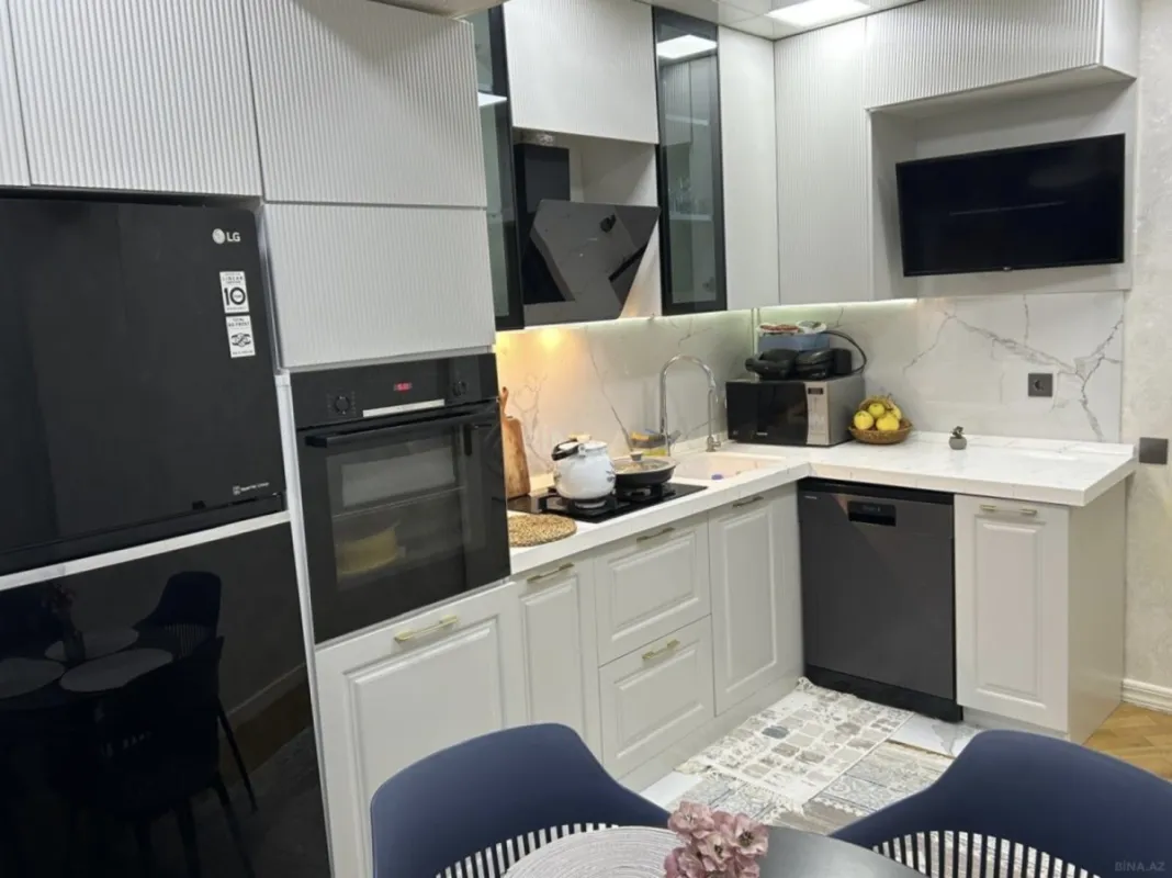 Satılır 2 otaqlı mənzil 70 m²