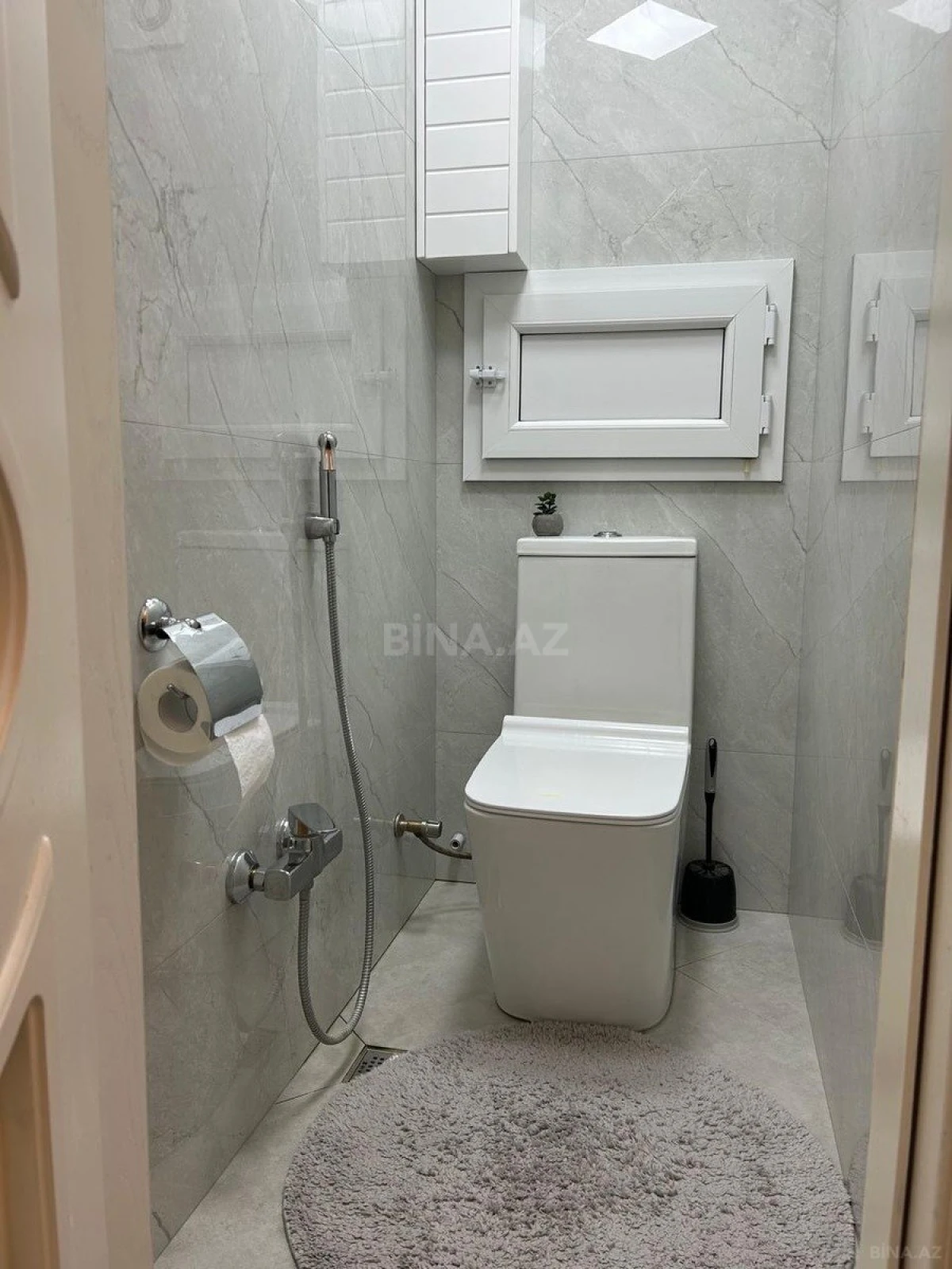 Satılır 2 otaqlı mənzil 70 m²
