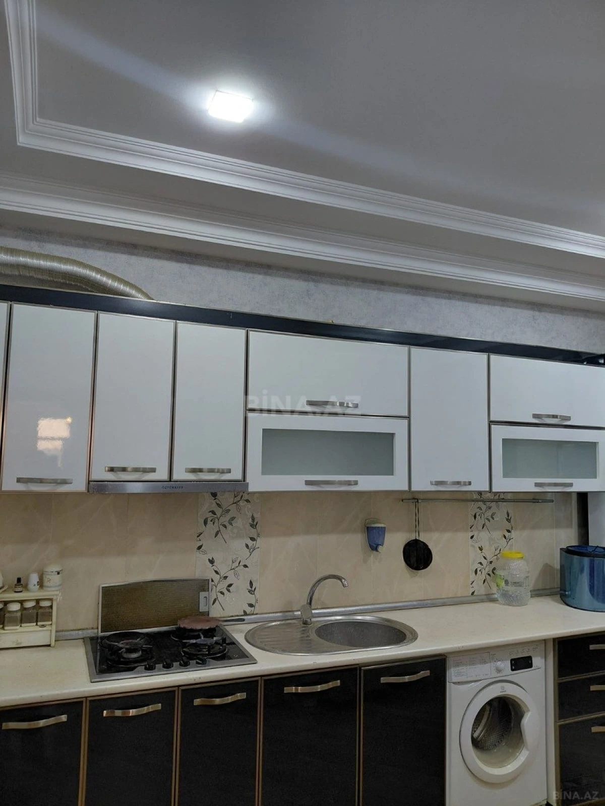 Kirayə verilir 3 otaqlı mənzil 99 m²