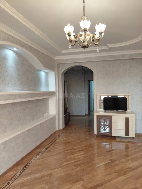 Kirayə verilir 3 otaqlı mənzil 99 m²