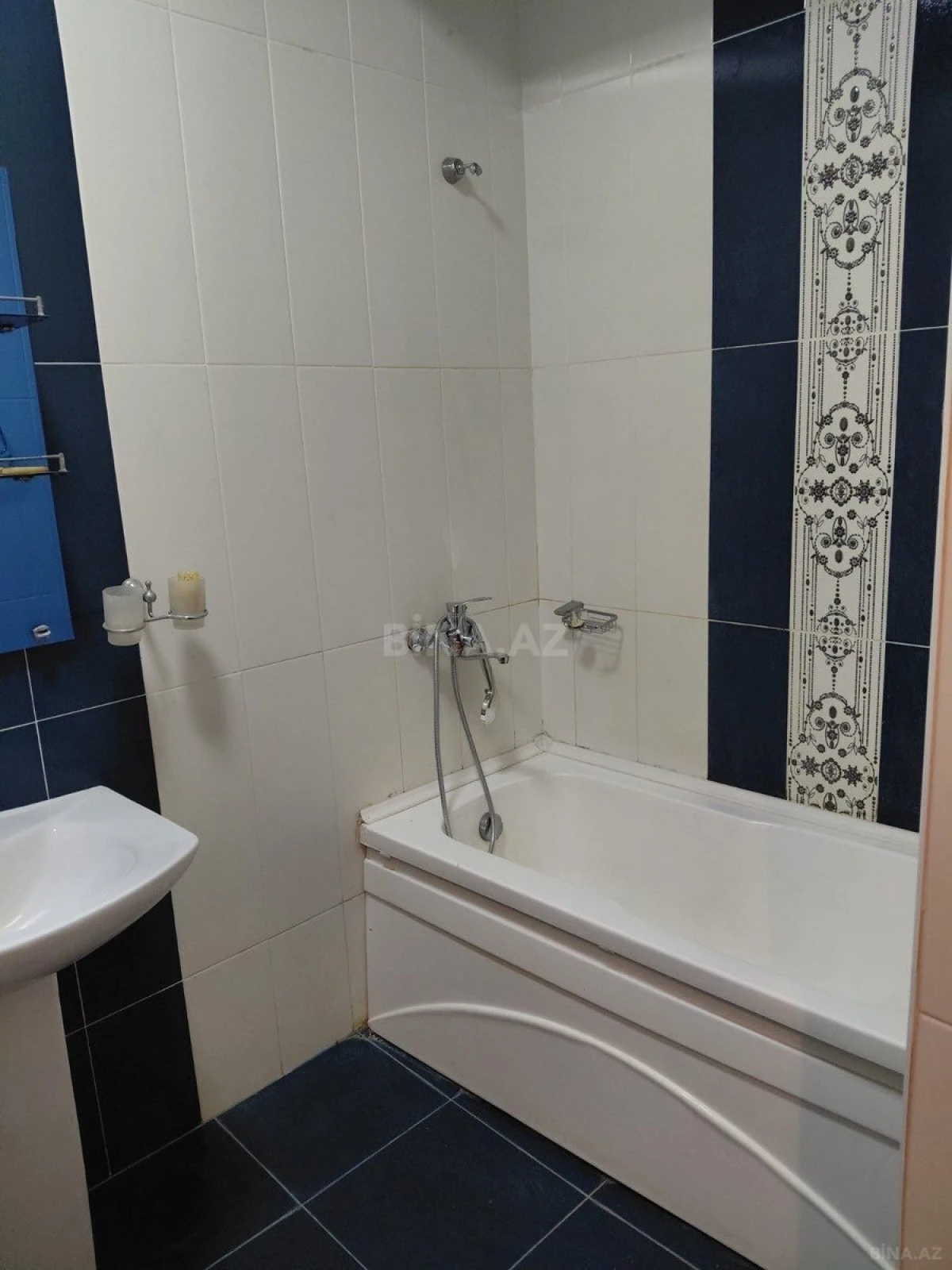 Kirayə verilir 3 otaqlı mənzil 99 m²