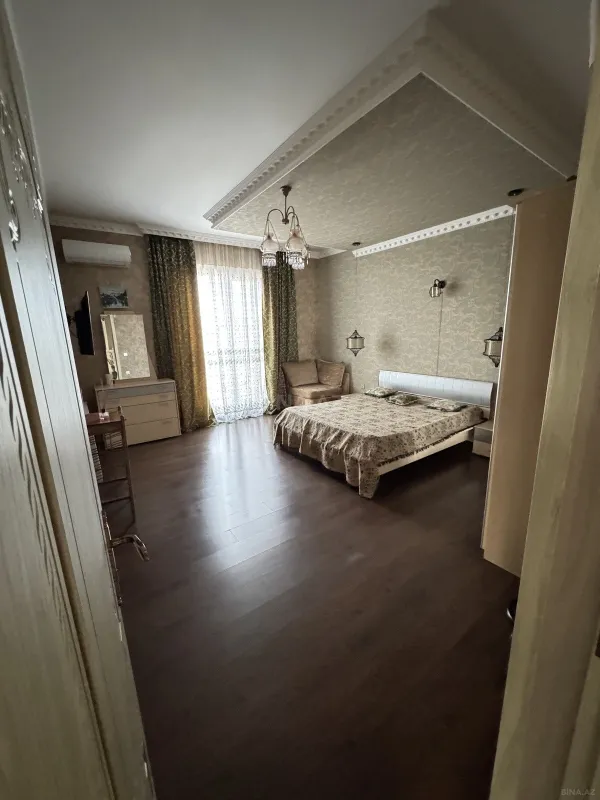 Kirayə verilir 6 otaqlı həyət evi 400 m²