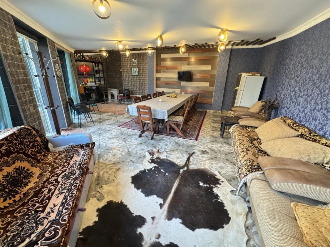 Kirayə verilir 6 otaqlı həyət evi 400 m²