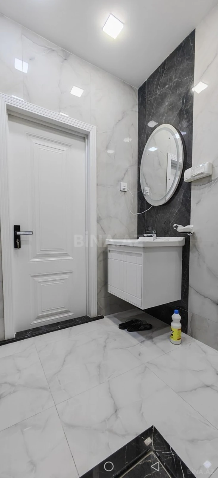 Satılır 2 otaqlı mənzil 60 m²
