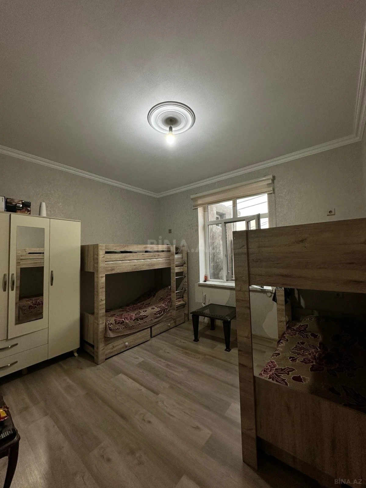 Satılır 6 otaqlı həyət evi 160 m²