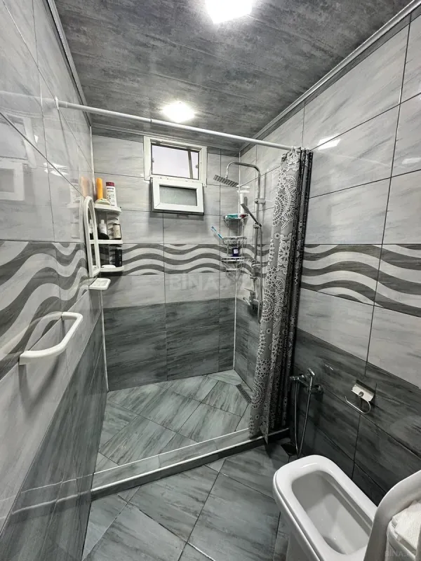 Satılır 6 otaqlı həyət evi 160 m²