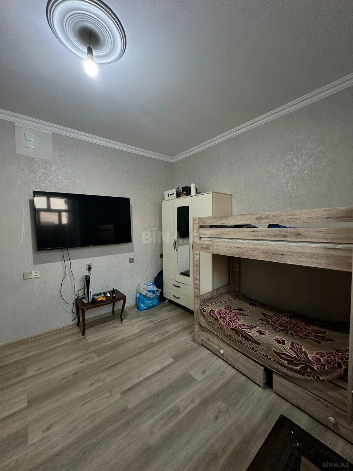 Satılır 6 otaqlı həyət evi 160 m²