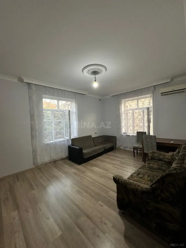 Satılır 6 otaqlı həyət evi 160 m²