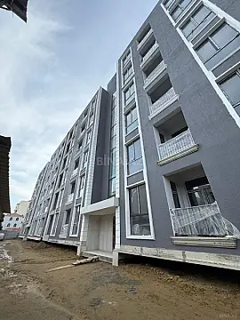 Satılır 2 otaqlı mənzil 57 m²