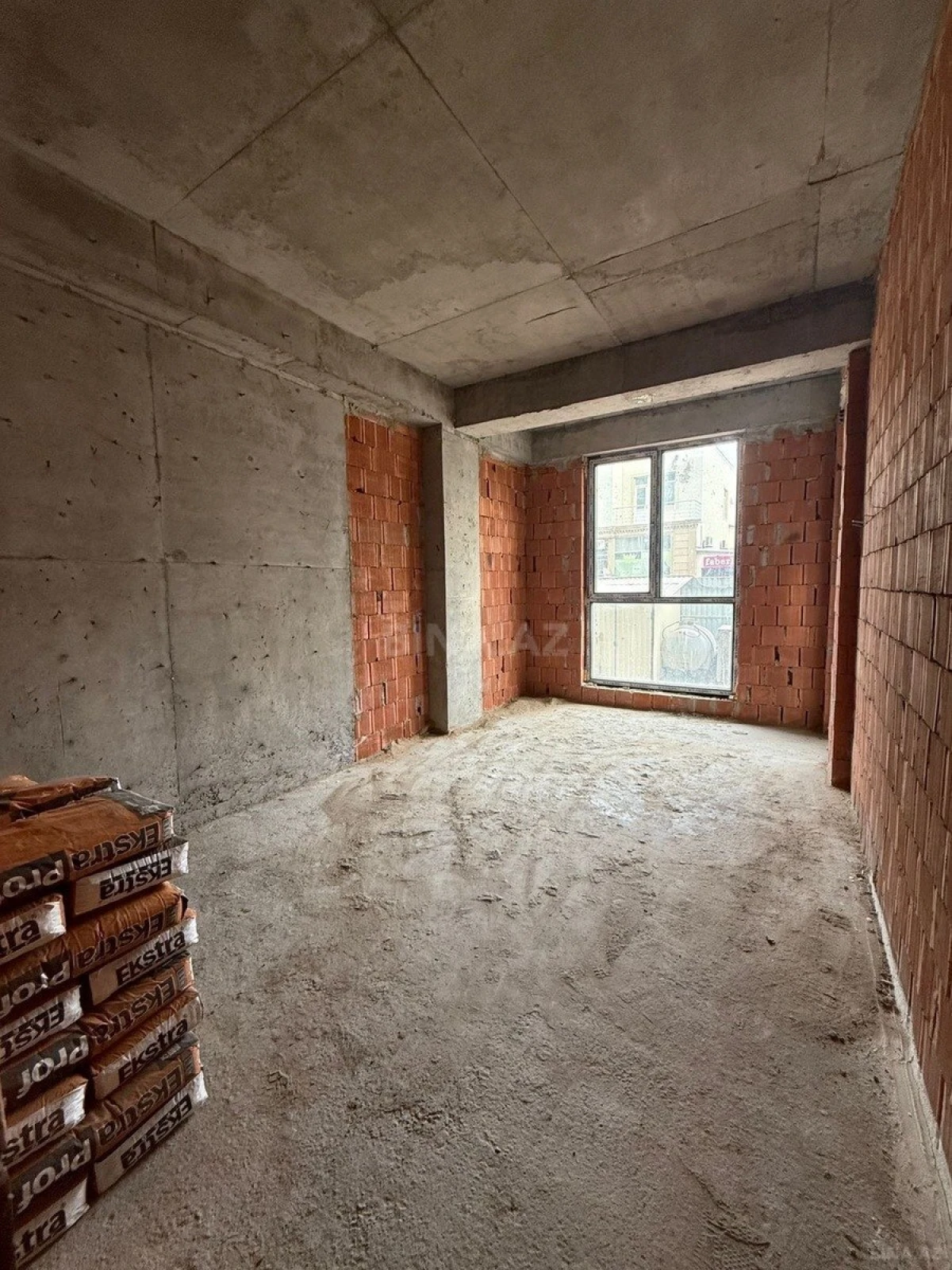 Satılır 2 otaqlı mənzil 57 m²