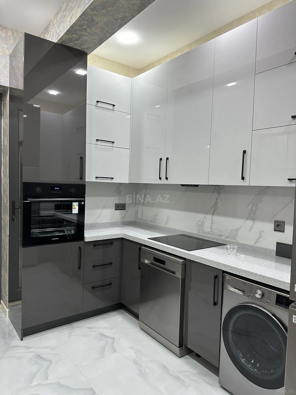 Kirayə verilir 3 otaqlı mənzil 110 m²