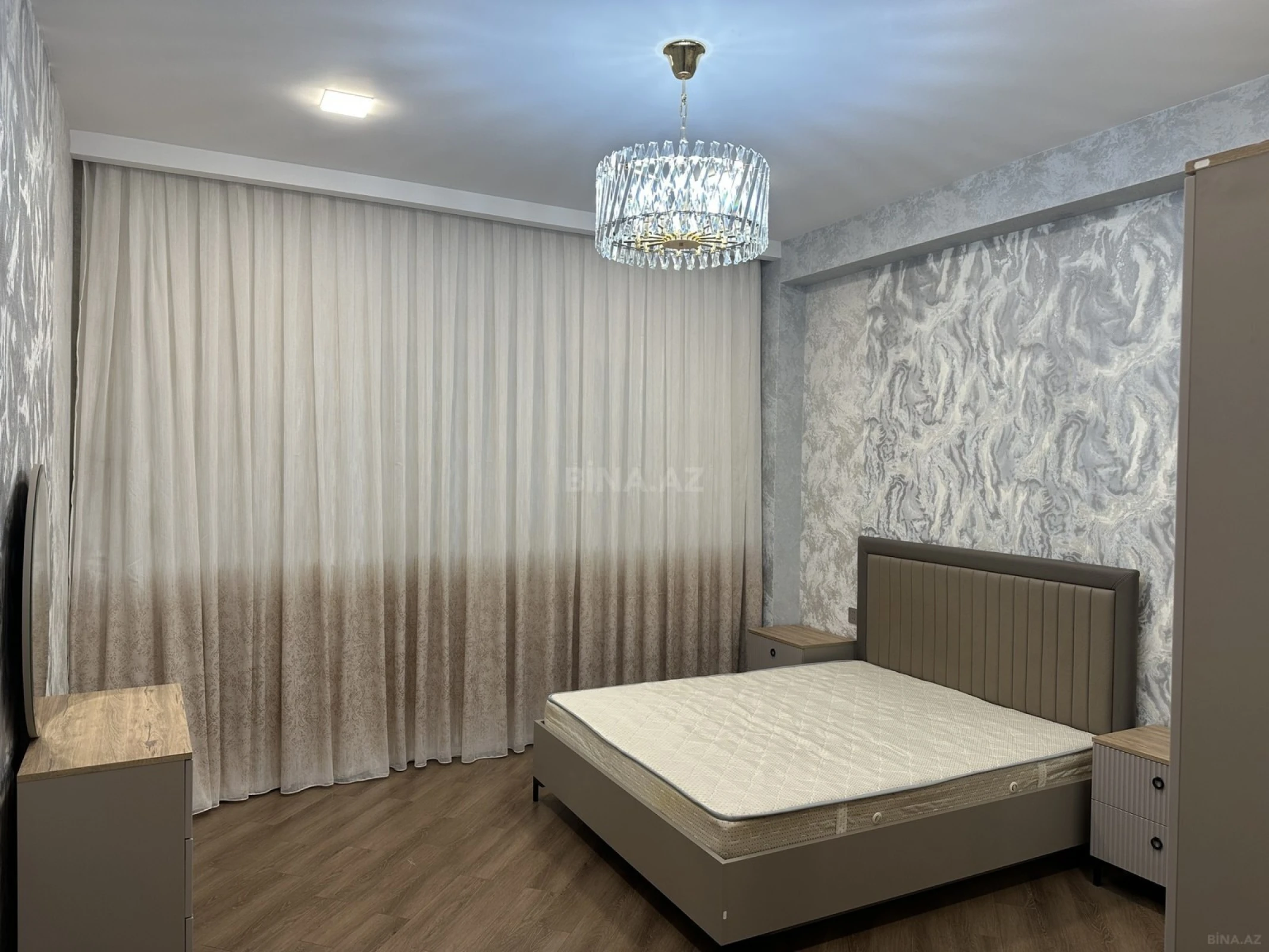 Kirayə verilir 3 otaqlı mənzil 110 m²