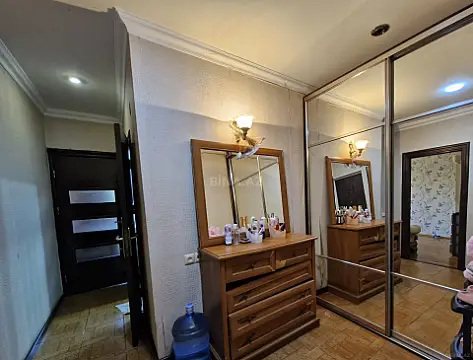 Kirayə verilir 2 otaqlı mənzil 65 m²