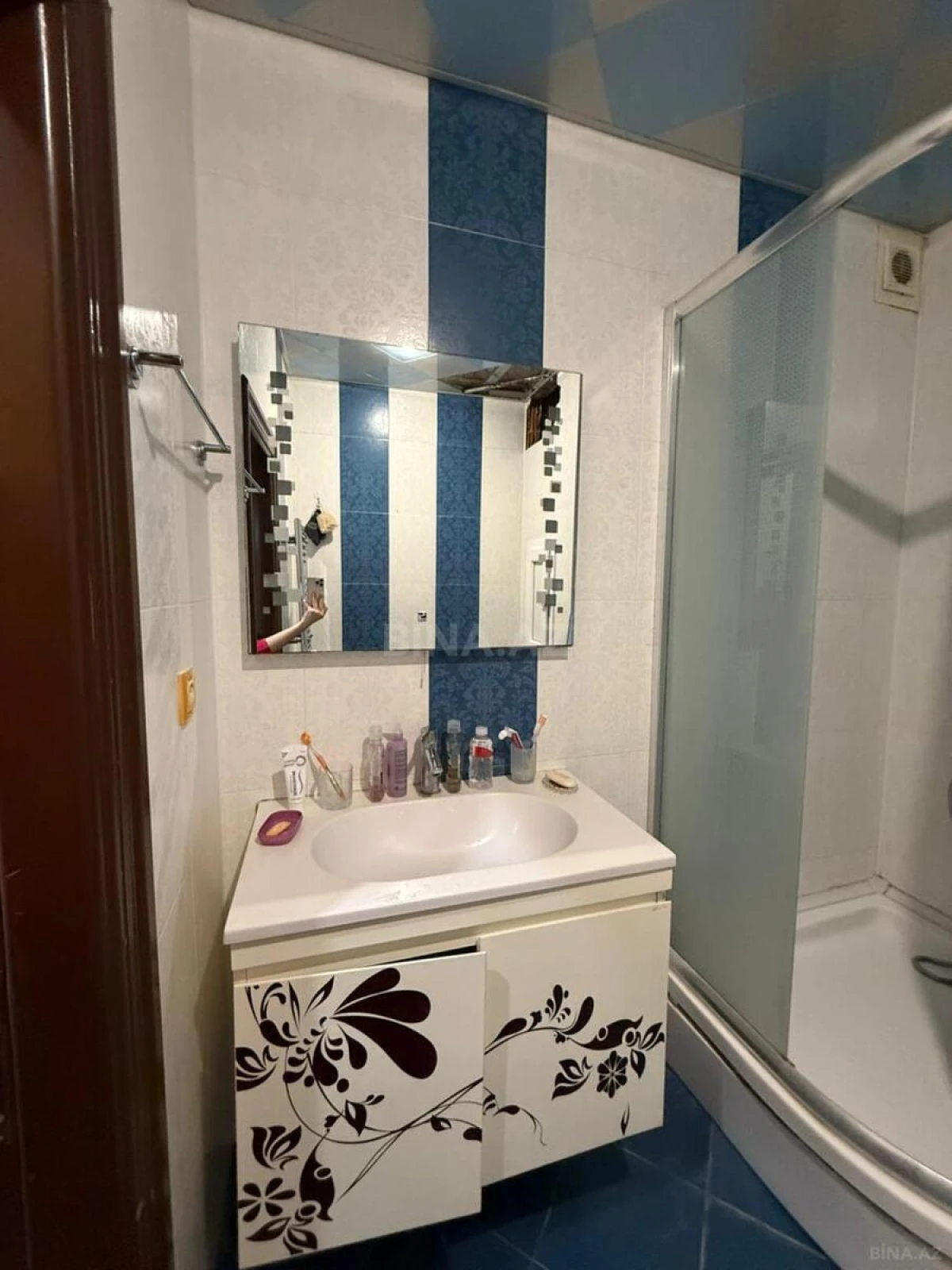 Kirayə verilir 2 otaqlı mənzil 65 m²