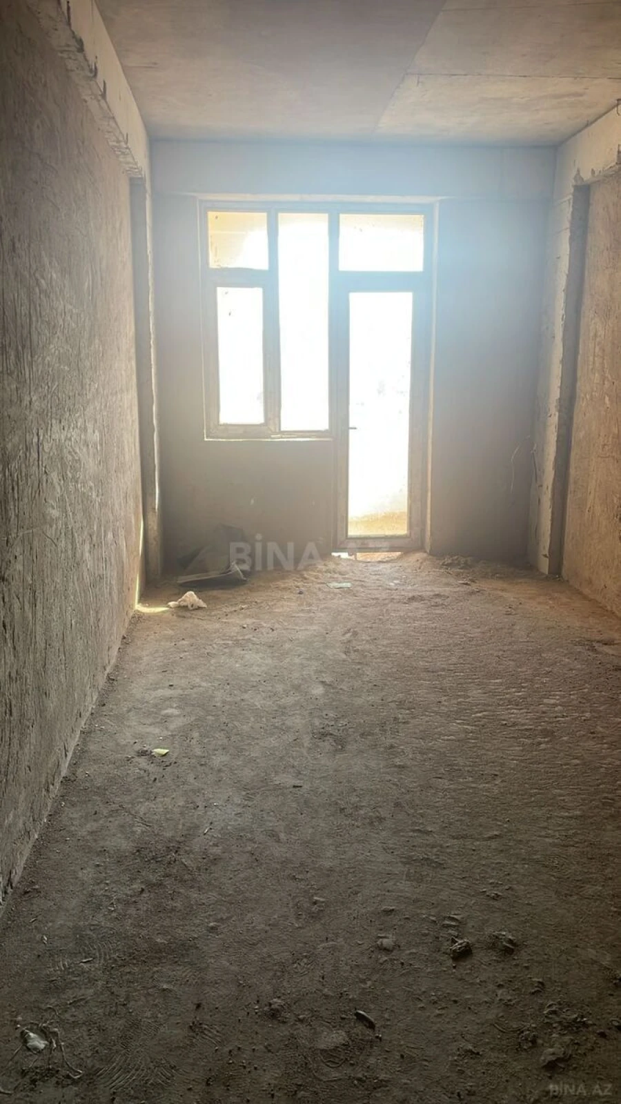 Satılır 1 otaqlı mənzil 62 m²
