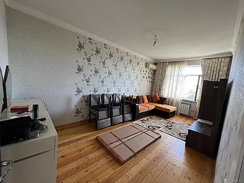 Kirayə verilir 3 otaqlı mənzil 75 m²