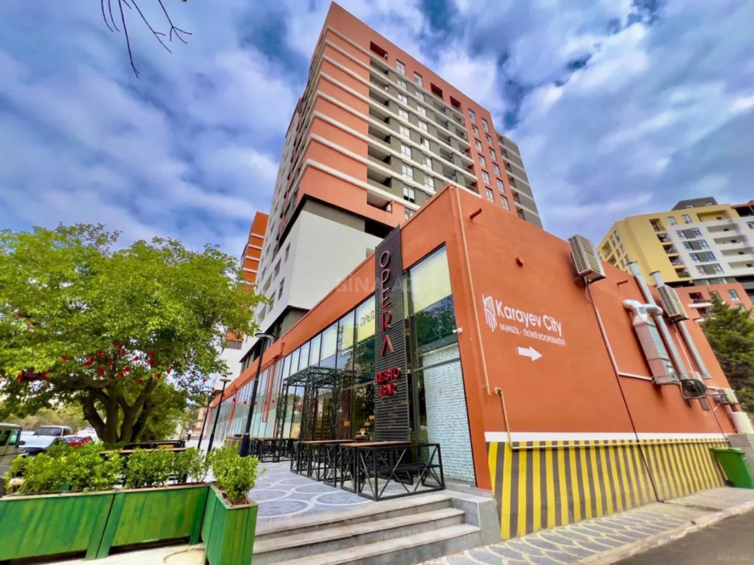 Satılır 2 otaqlı mənzil 74 m²