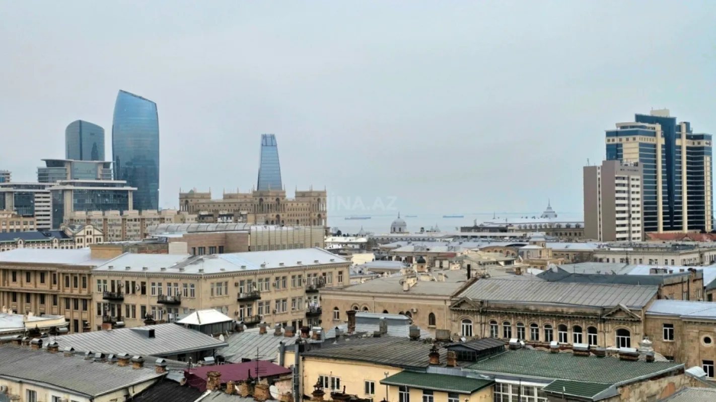 Satılır 3 otaqlı mənzil 155 m²