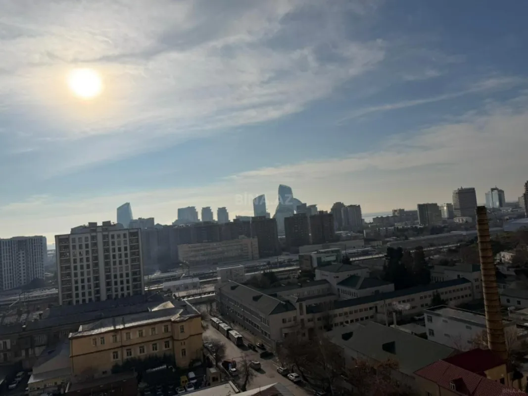 Satılır 4 otaqlı mənzil 231.1 m²