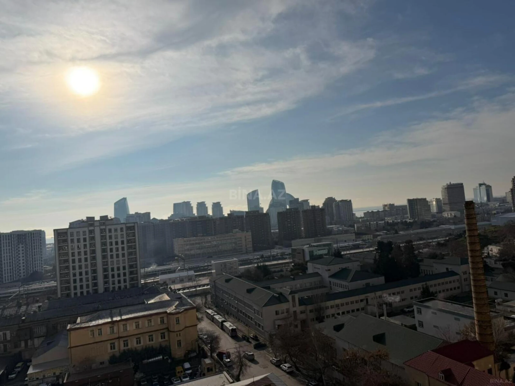 Satılır 4 otaqlı mənzil 231.1 m²