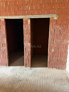 Satılır 4 otaqlı mənzil 231.1 m²
