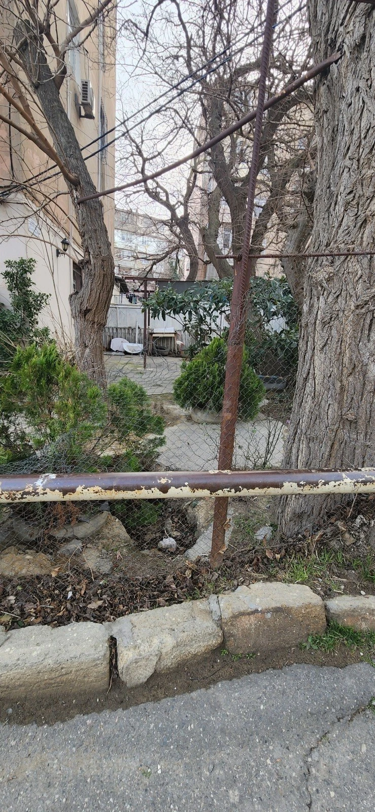 Satılır 1 otaqlı mənzil 28 m²