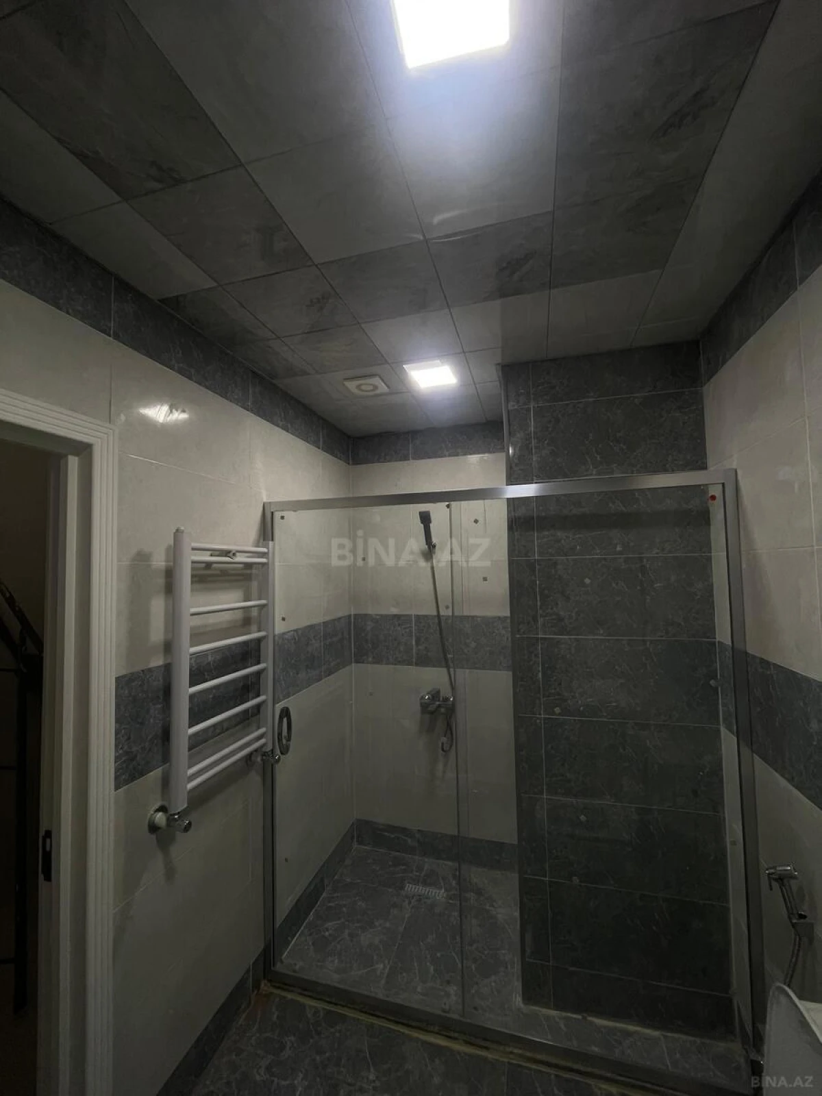 Kirayə verilir 3 otaqlı mənzil 100 m²