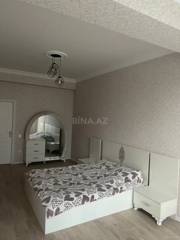 Kirayə verilir 3 otaqlı mənzil 100 m²
