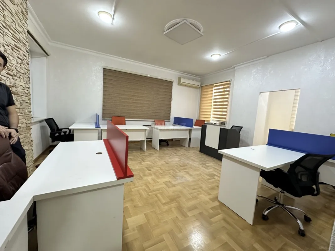 Kirayə verilir obyekt 135 m²