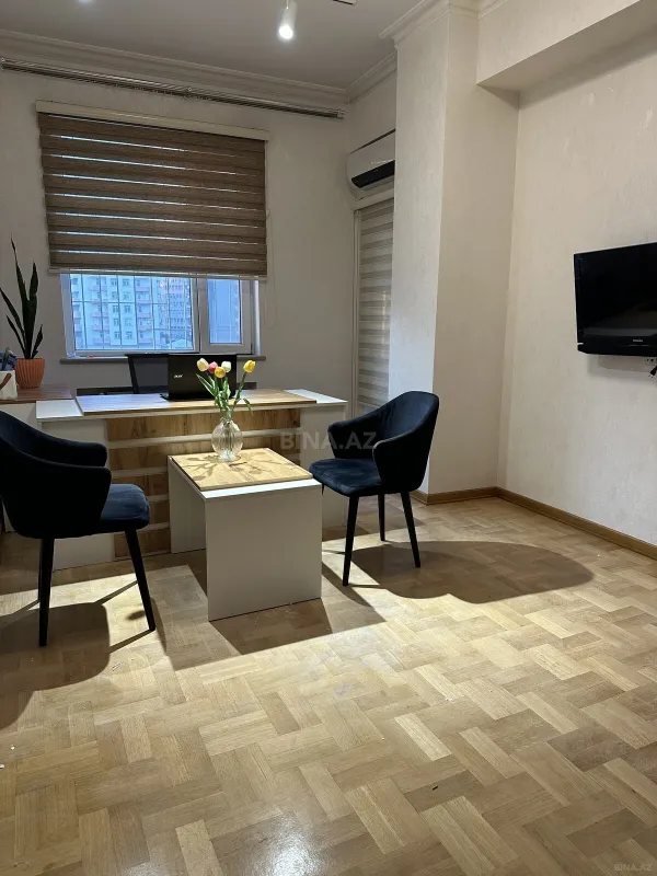 Kirayə verilir obyekt 135 m²