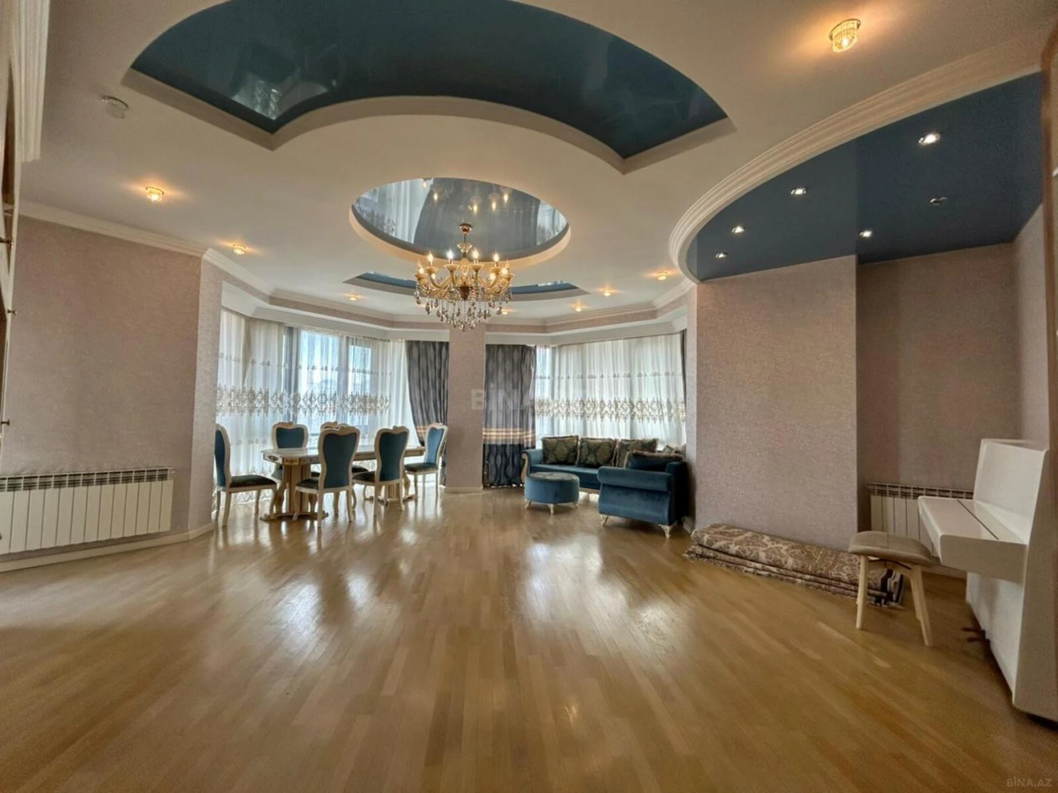 Kirayə verilir 4 otaqlı mənzil 180 m²