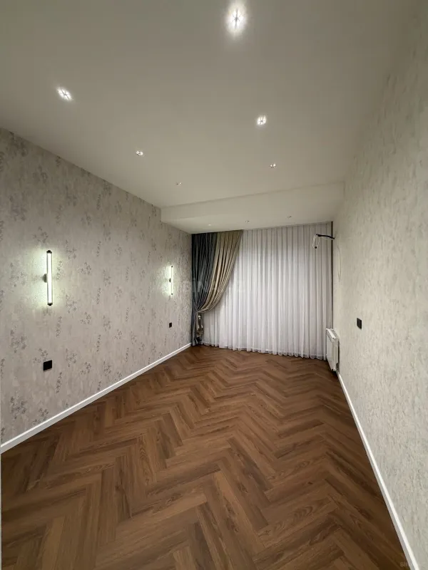 Satılır 3 otaqlı mənzil 97 m²