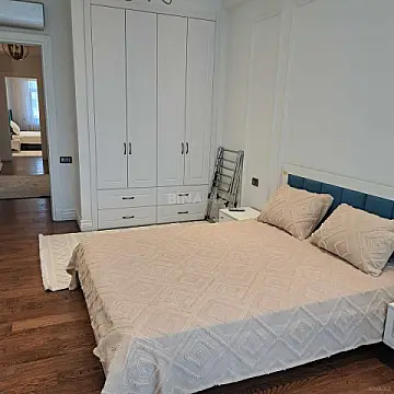 Kirayə verilir 3 otaqlı mənzil 125 m²