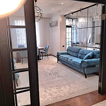 Kirayə verilir 3 otaqlı mənzil 125 m²