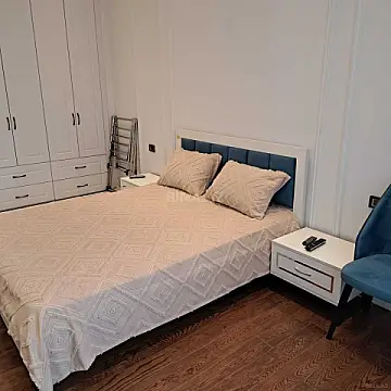 Kirayə verilir 3 otaqlı mənzil 125 m²