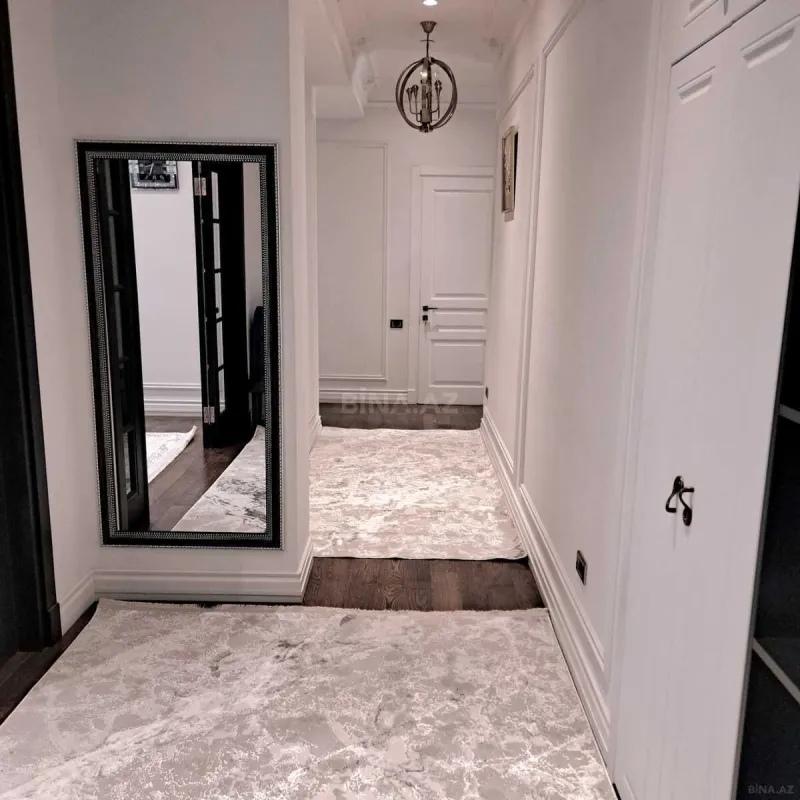 Kirayə verilir 3 otaqlı mənzil 125 m²