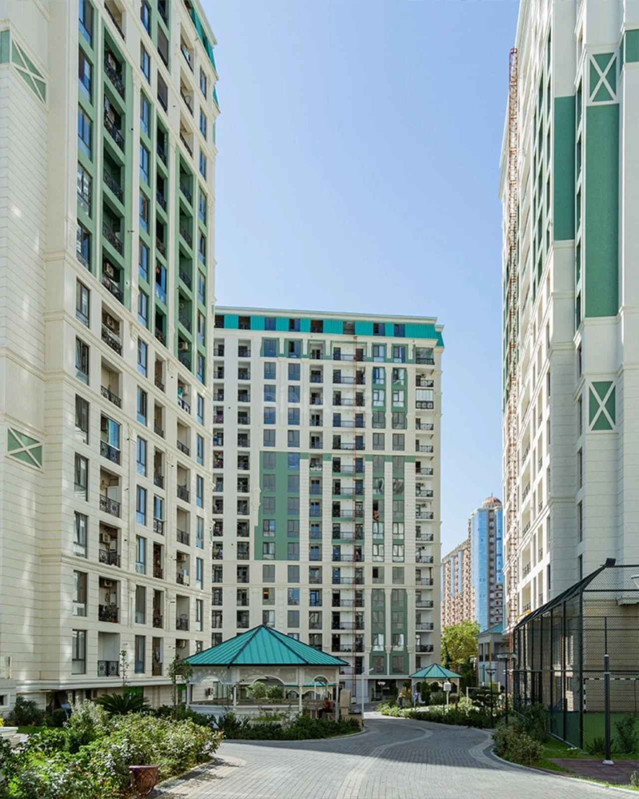 Satılır 2 otaqlı mənzil 97 m²